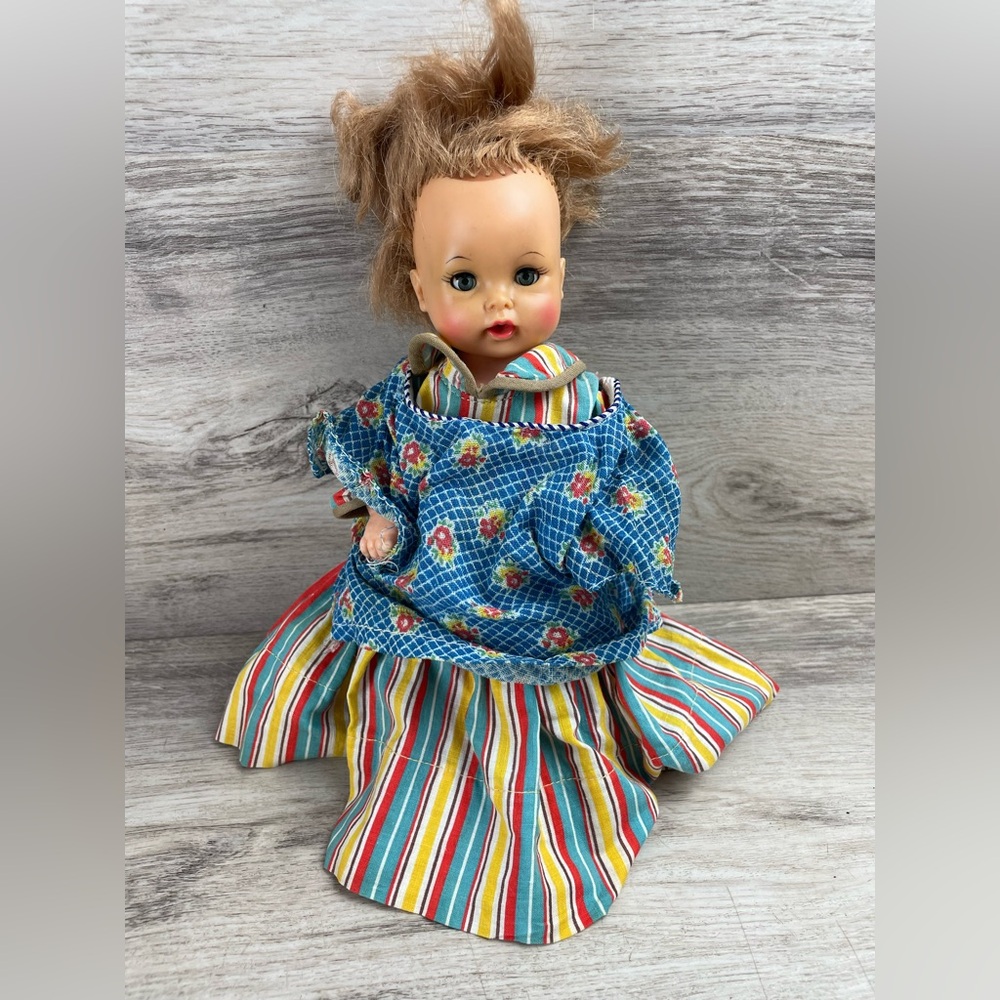 1964 9” IDEAL TOY Blue Eyes Open And Close #BW9 Plastic Doll